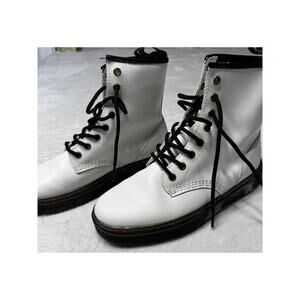 Dr Martens Zavala White Leather Boots Alt Streetwear Combat Style SZ 9 EU41